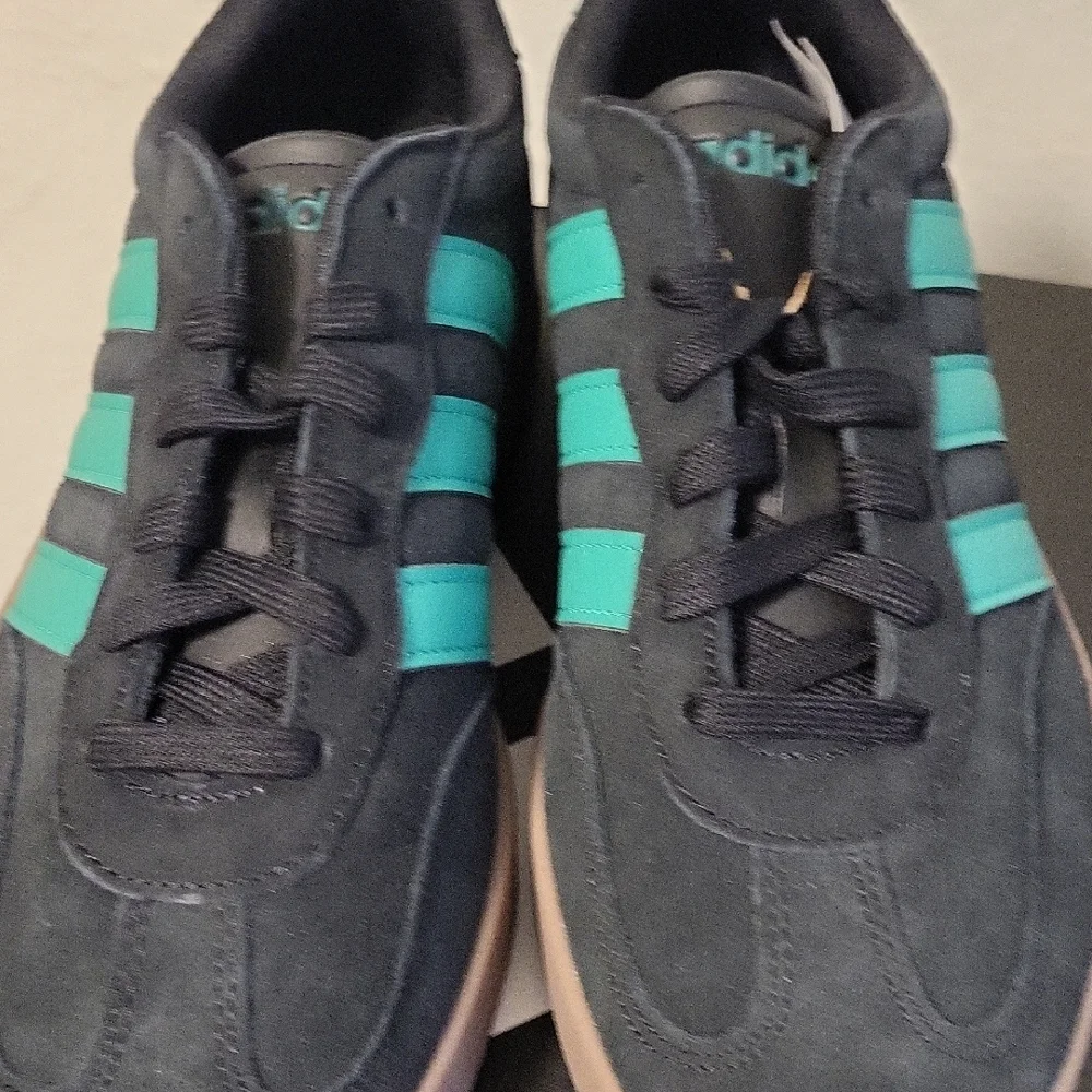 Adidas Men's 8, Women's 9 Black and Green Barreda - Picture 7 of 9